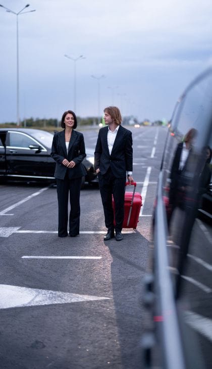 Brainerd car service to MSP Airport with luxury sedan Brainerd car service to MSP Airport with luxury sedan