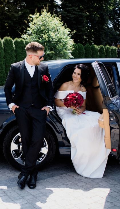 St. Louis Park limo and car service for weddings and events St. Louis Park limo and car service for weddings and events